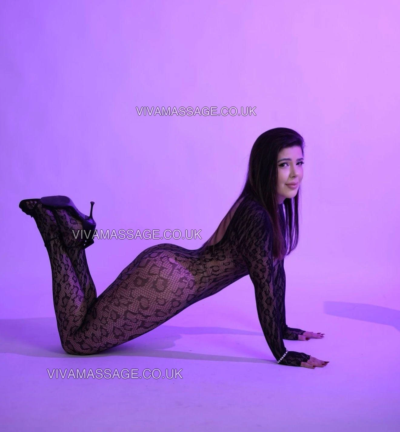 Photo 16 of Ayla Pretty