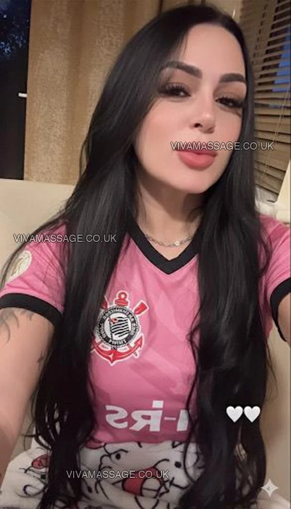 Photo 45 of Angelina Jolie