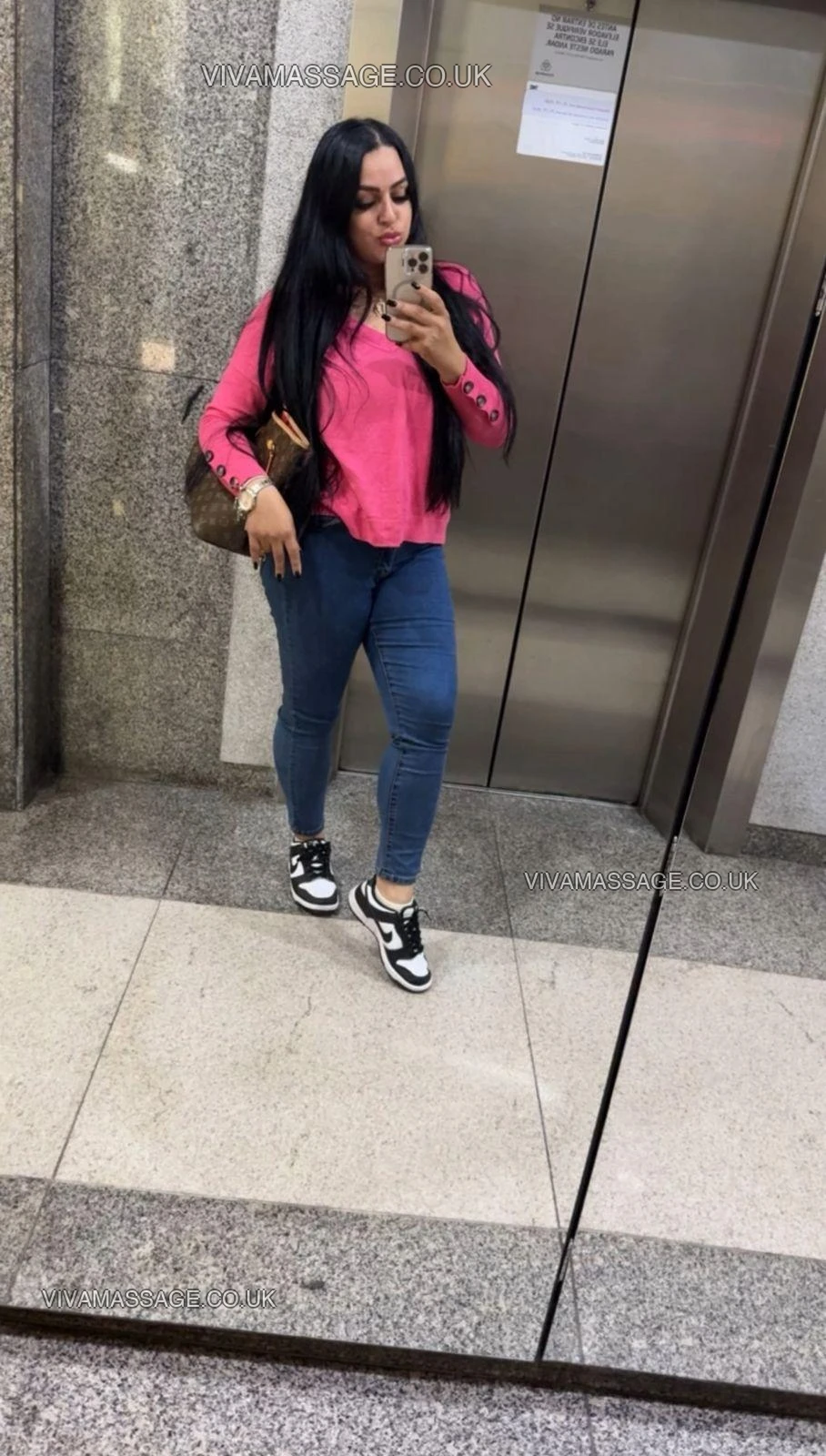 Photo 29 of Angelina Jolie