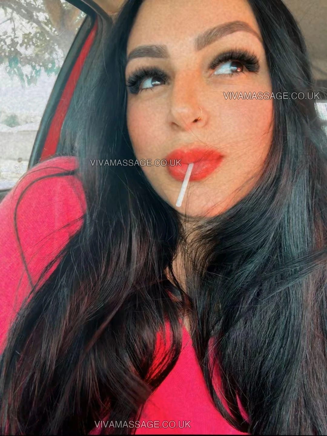 Photo 31 of Angelina Jolie