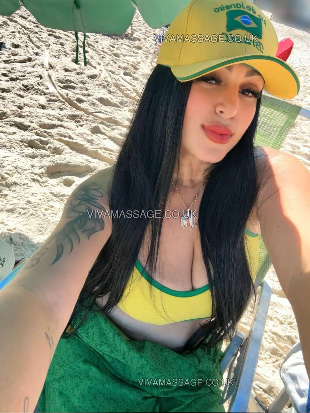 Photo 40 of Angelina Jolie