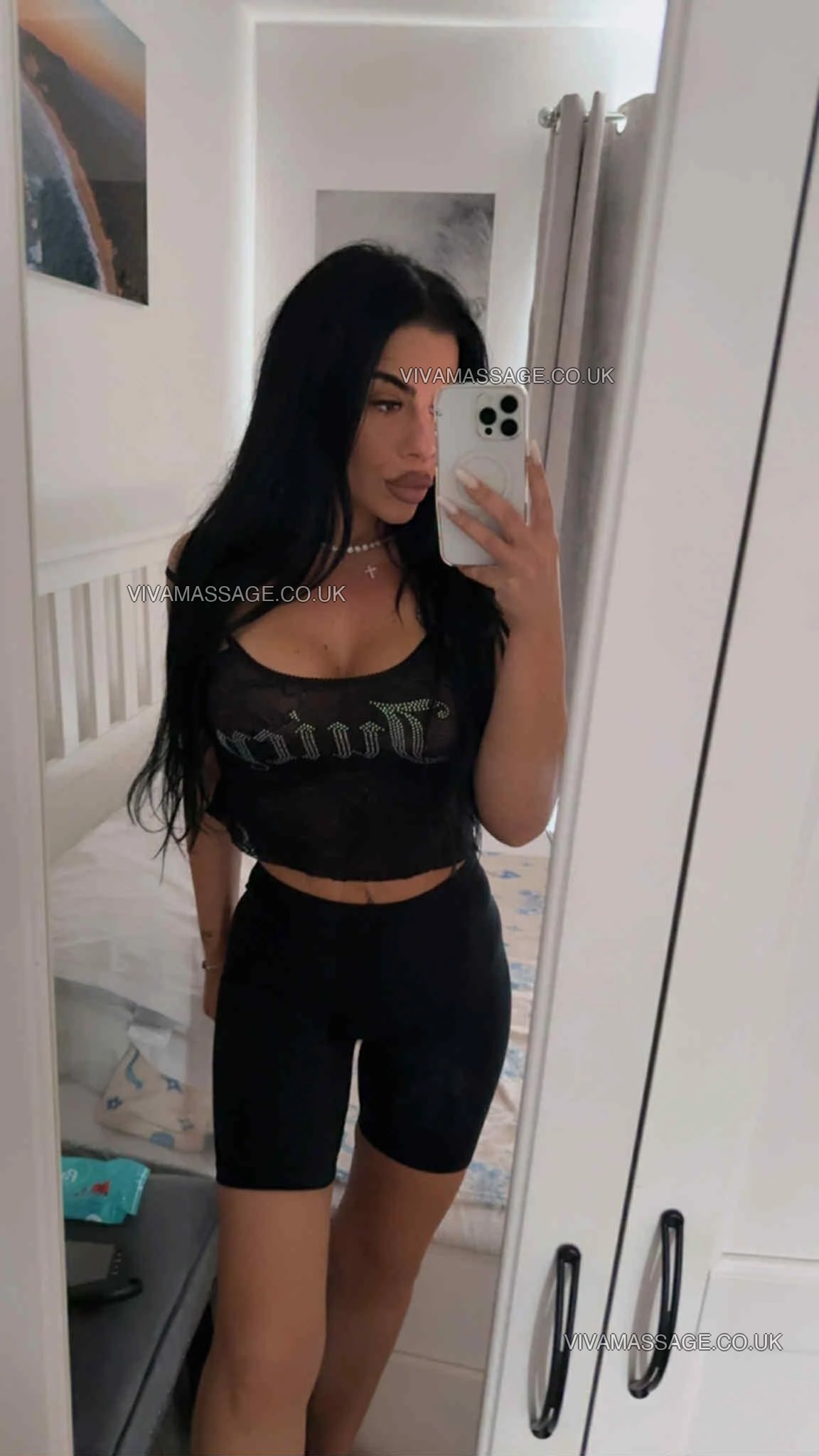 Photo 2 of Kelly_Love