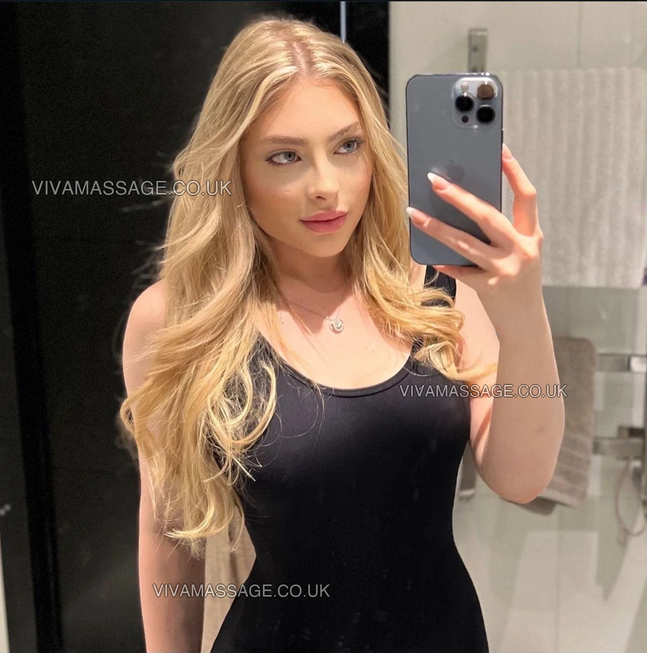 Photo 1 of PETIT_BLONDIE