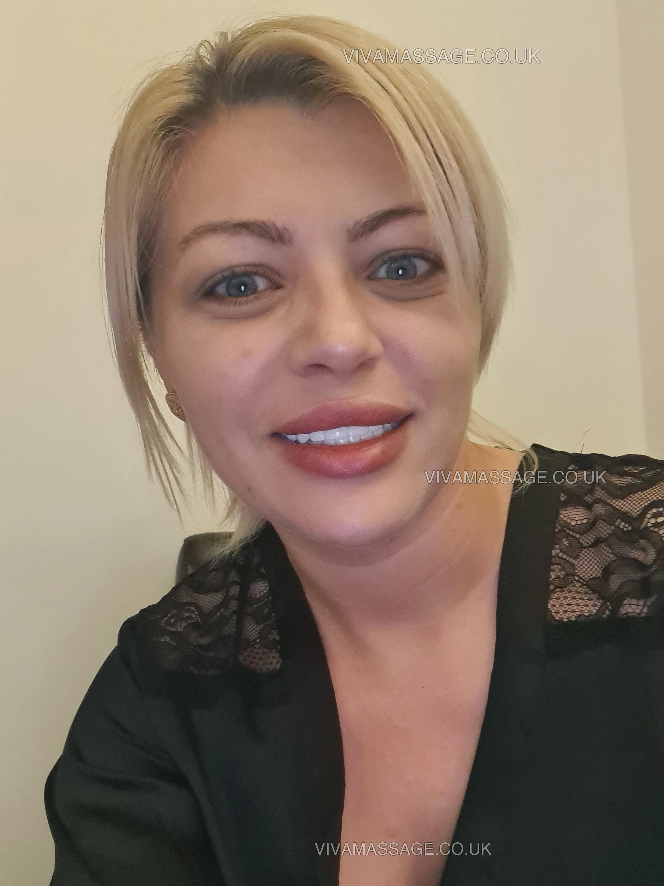 Photo 3 of Alice_queen