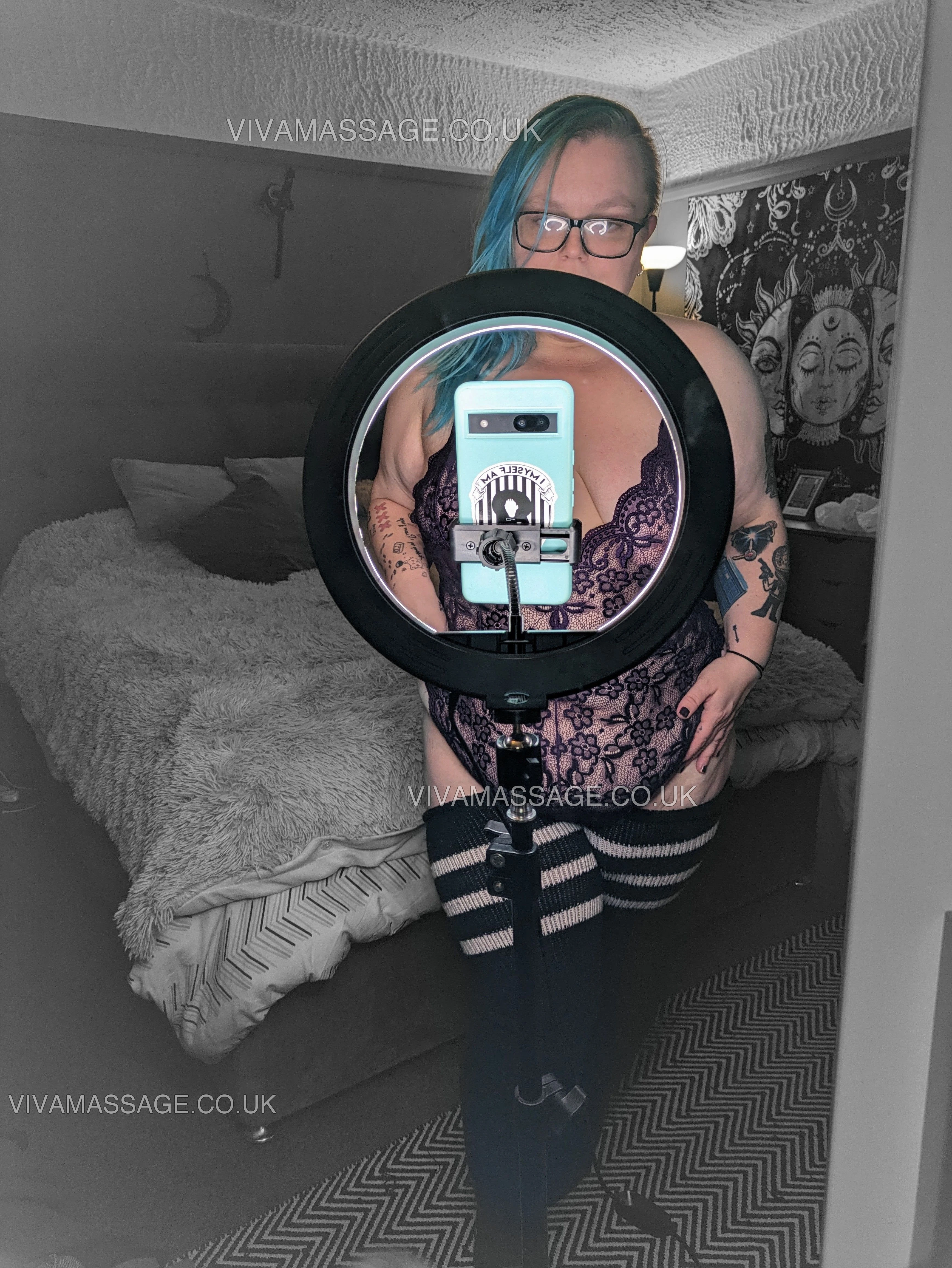 Photo 7 of CurvyDixxie