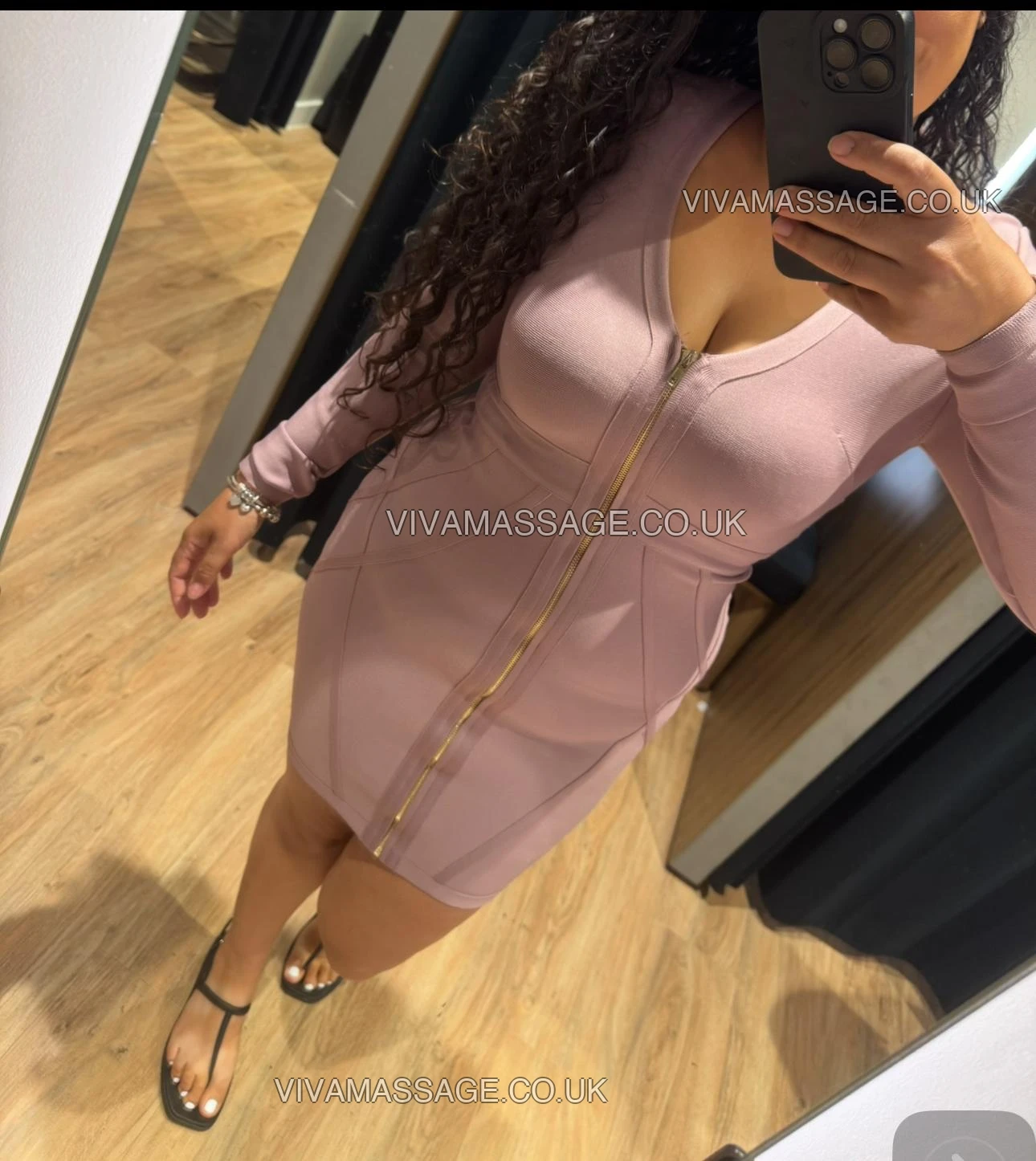 Photo 1 of sexysaffronxx