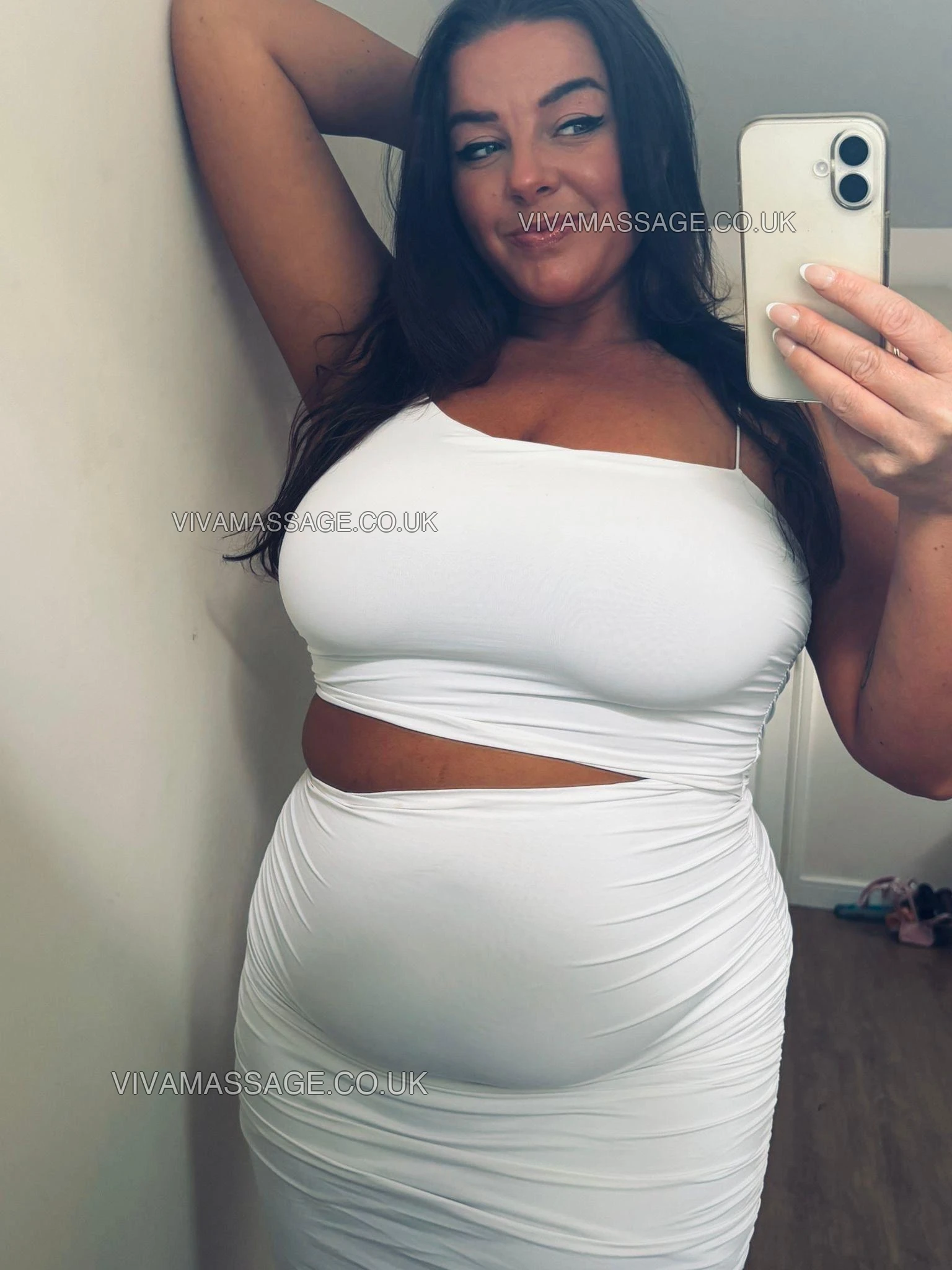 Photo 9 of Tia belle