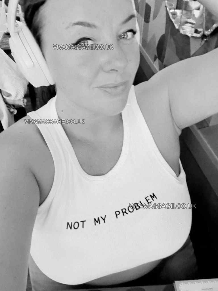 Photo 12 of Tia belle