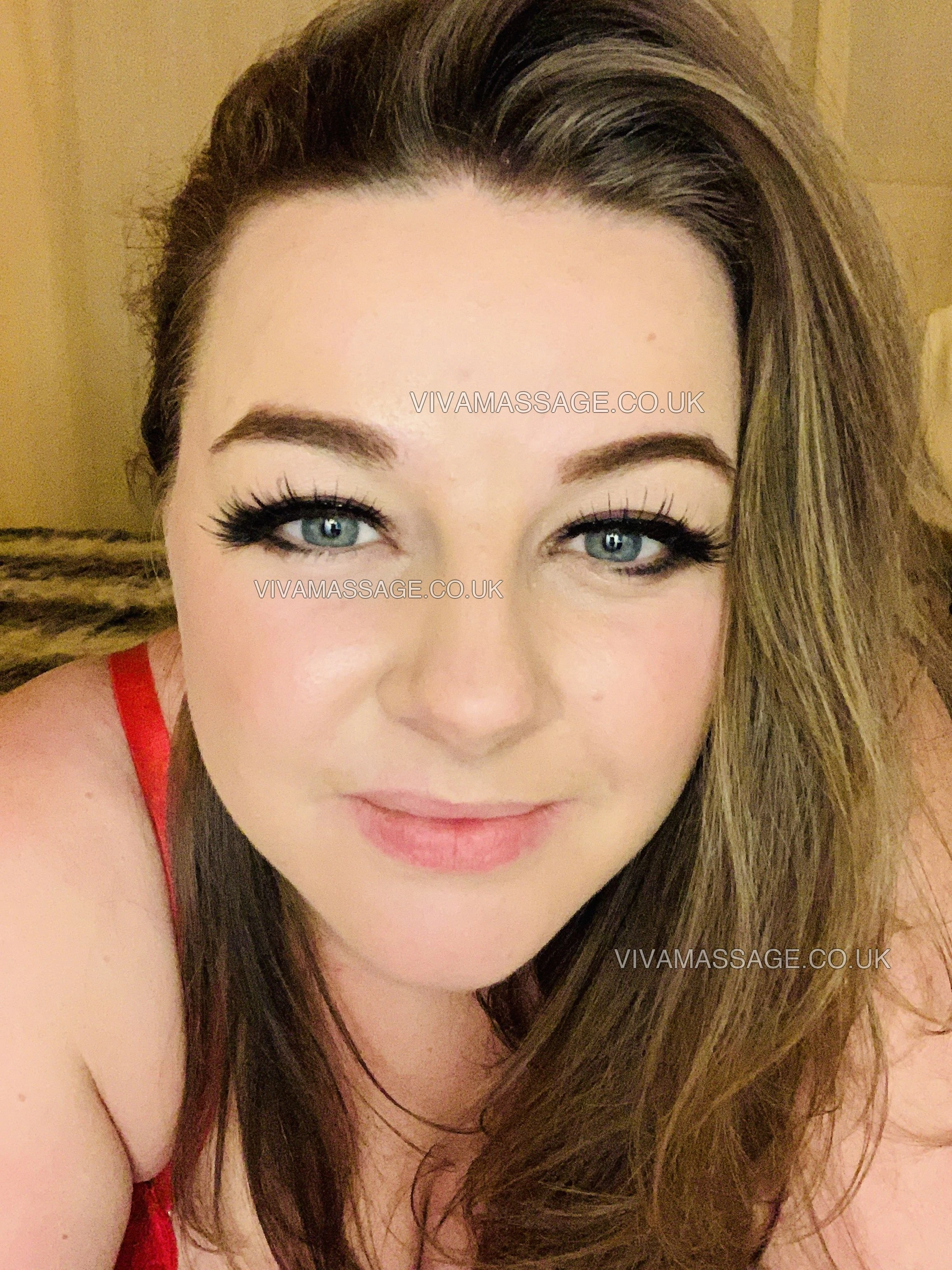 Photo 41 of Tia belle