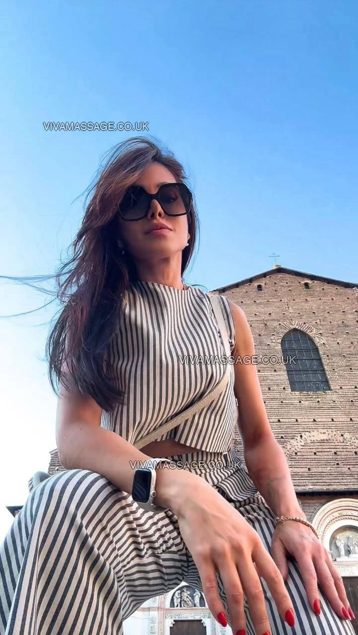 Photo 1 of Nikki_Diamond