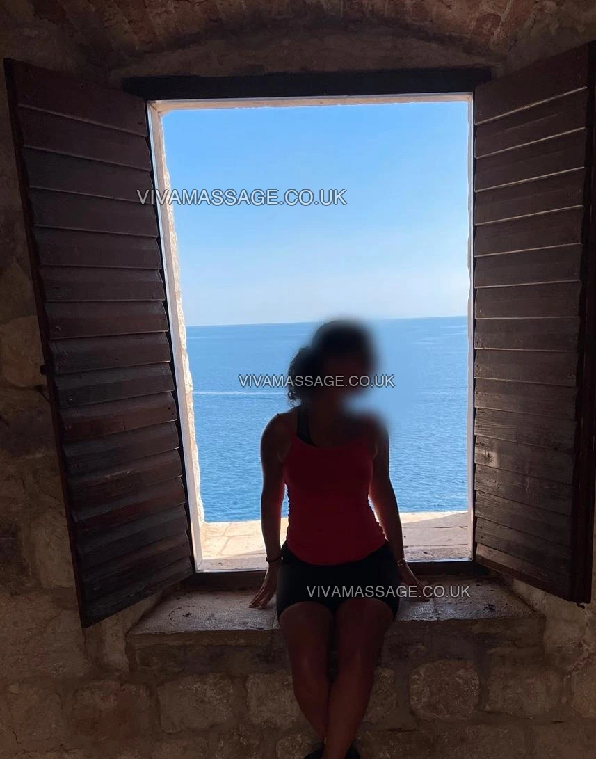 Photo 23 of Alexandra_USA25