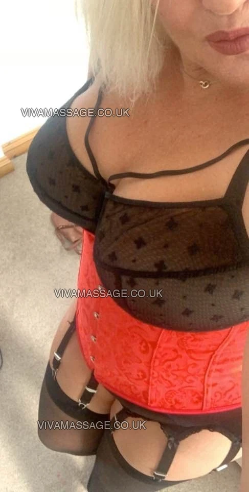 Photo 14 of Kimberly_Curves 