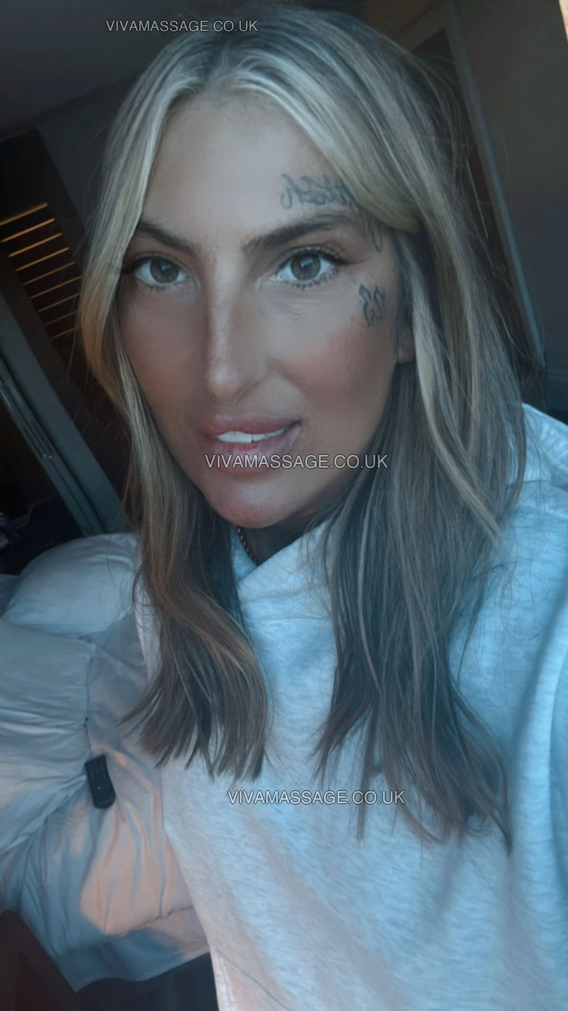 Photo 30 of Talia_UK