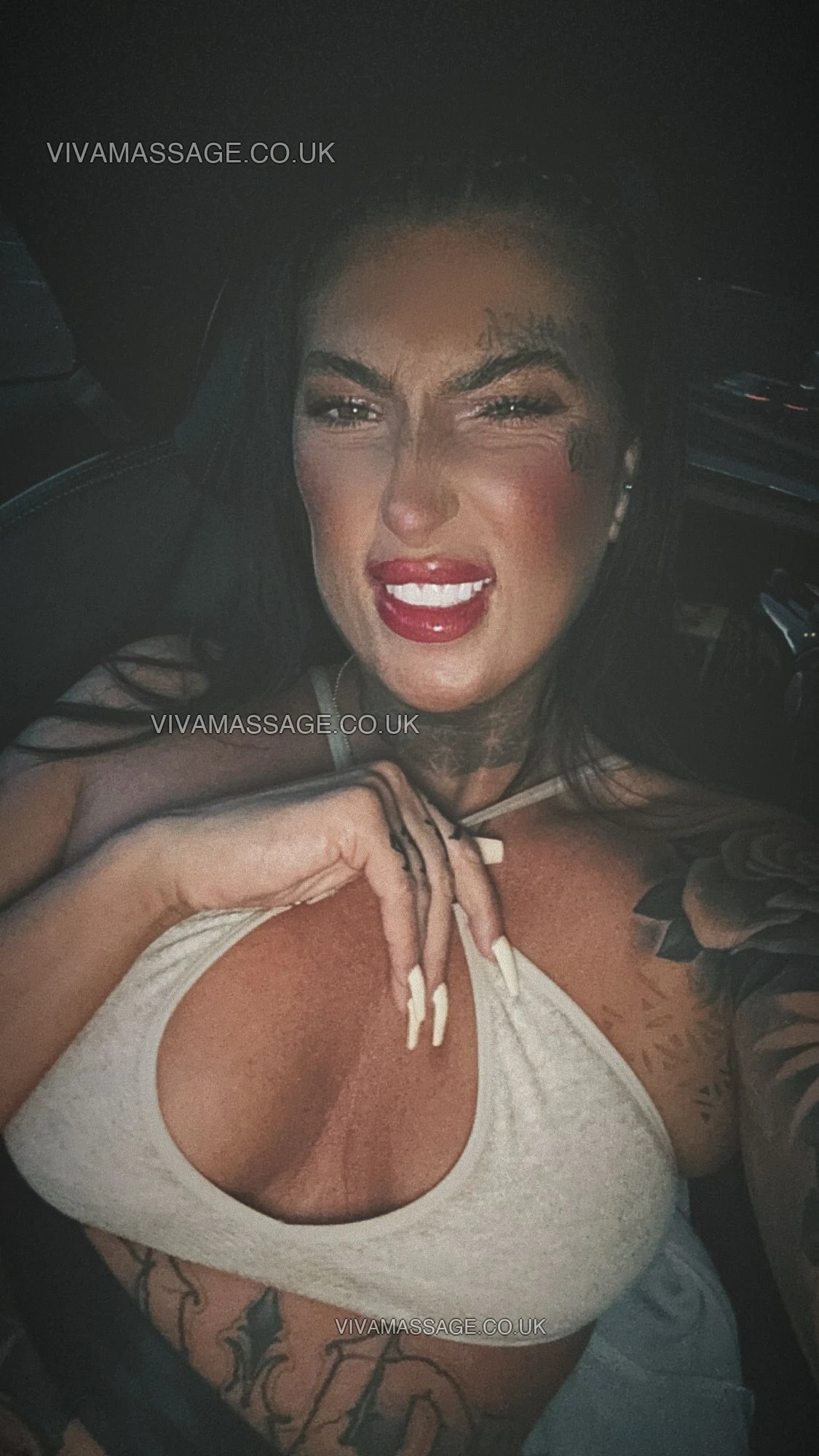 Photo 33 of Talia_UK