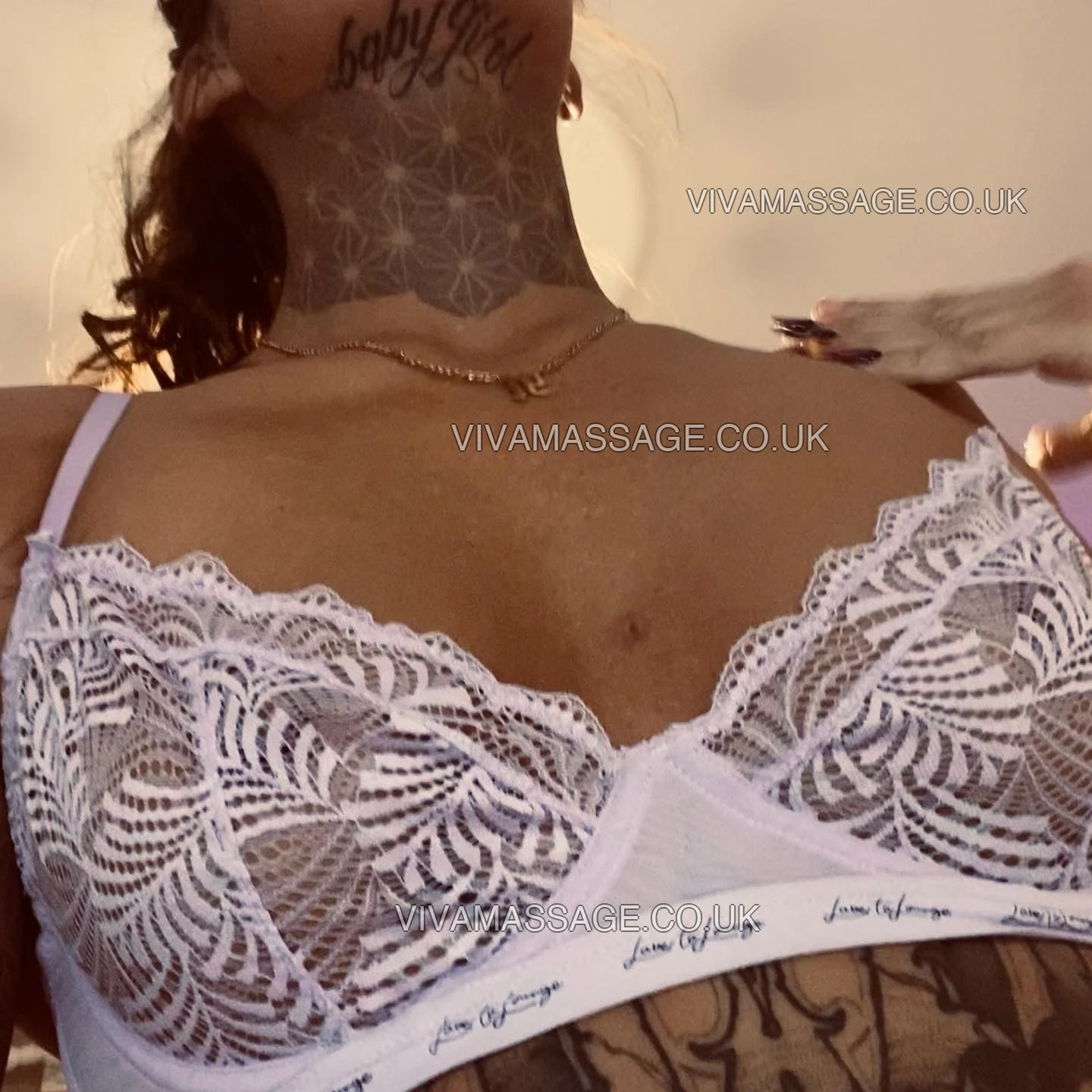 Photo 44 of Talia_UK