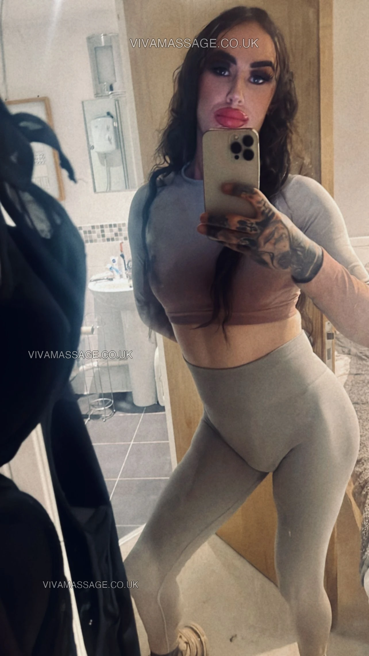 Photo 18 of mia_mookie