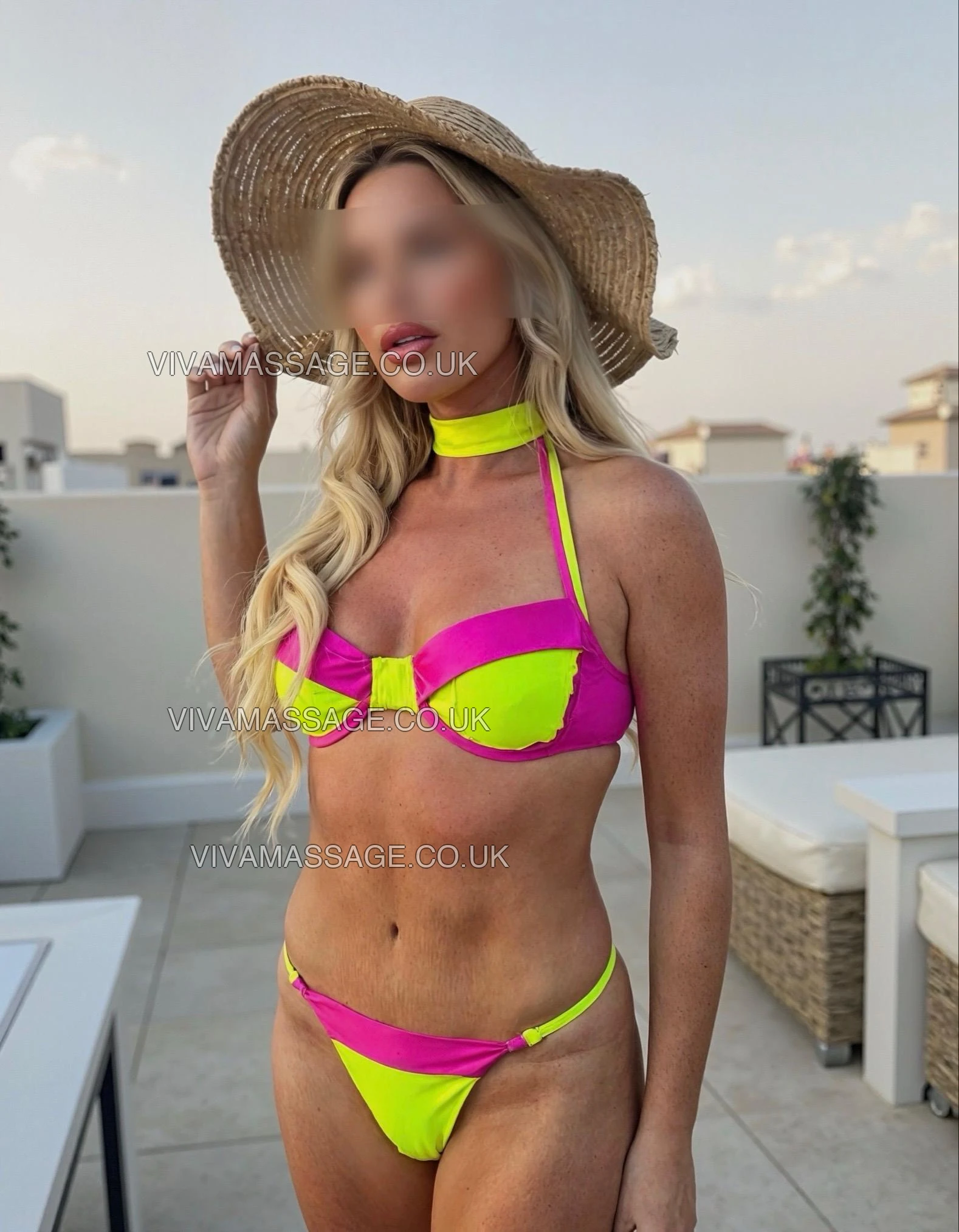 Photo 1 of englishhattie