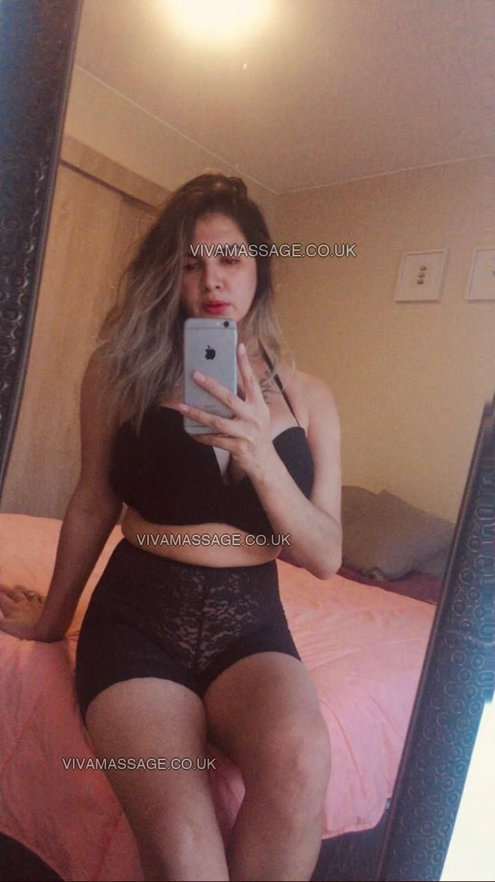 Photo 10 of SaraLatina2025