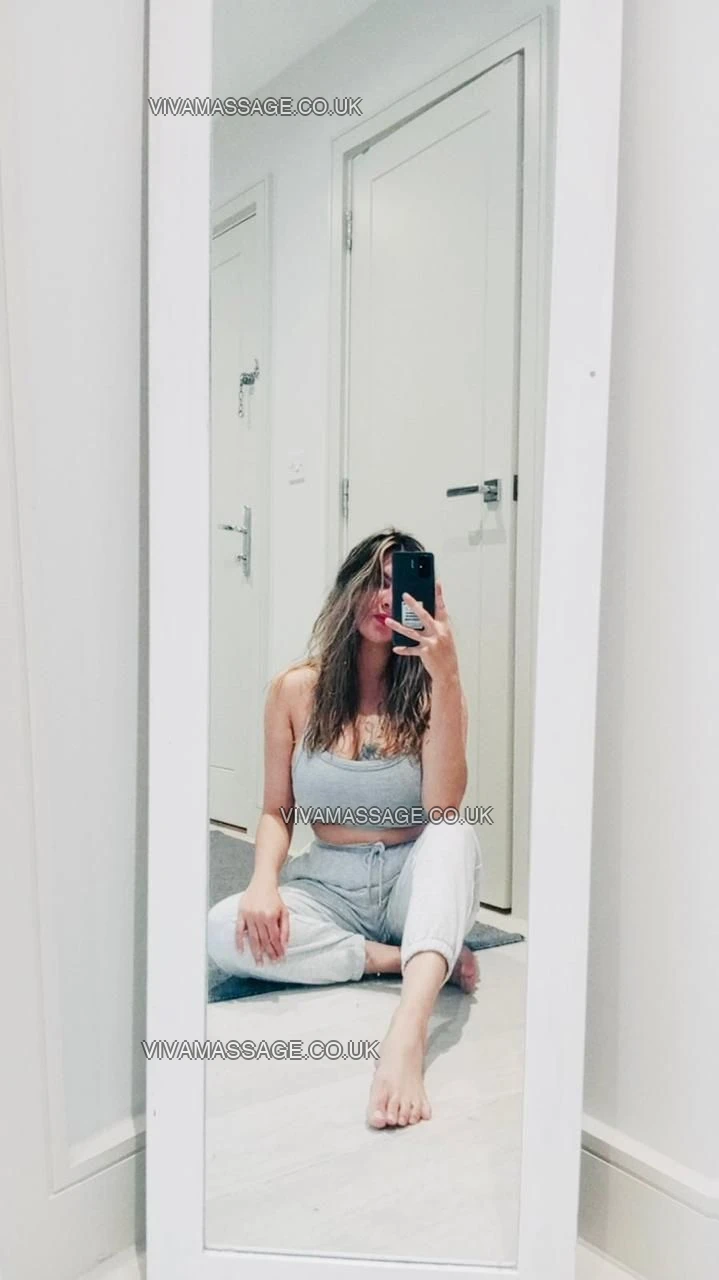 Photo 13 of SaraLatina2025