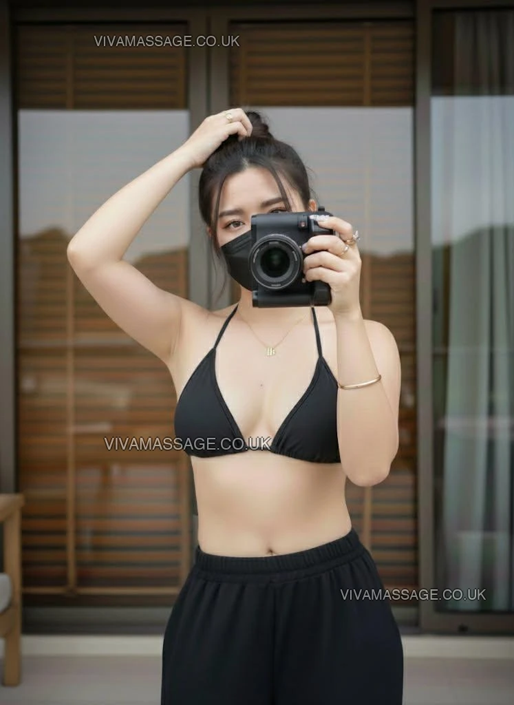 Photo 8 of Elly Sexy TH Girl XX