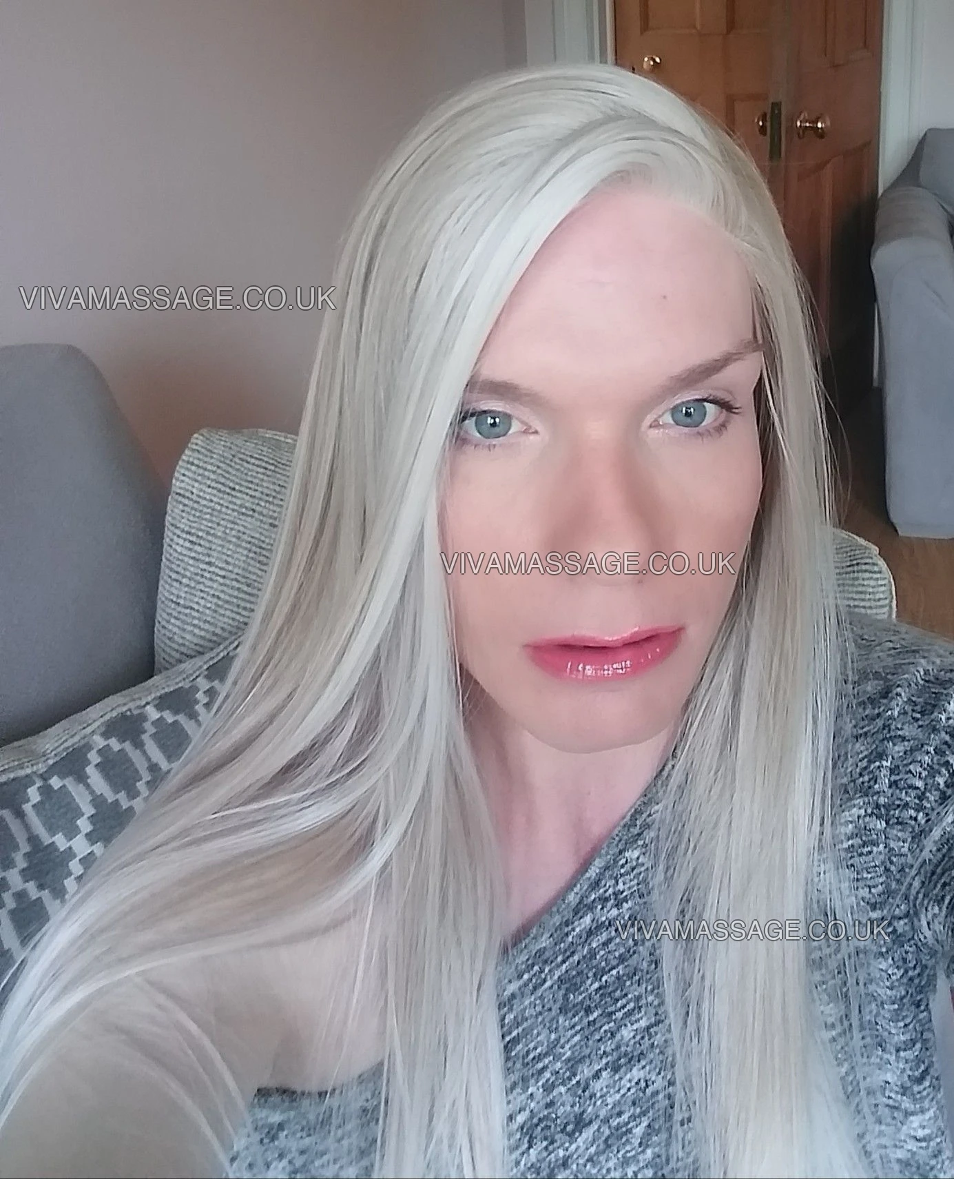 Photo 30 of t_girl_edinburgh