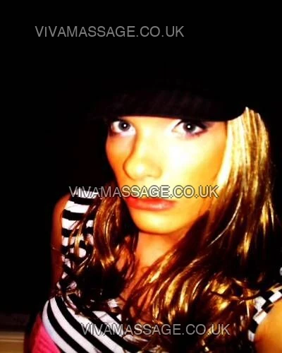 Photo 28 of t_girl_edinburgh