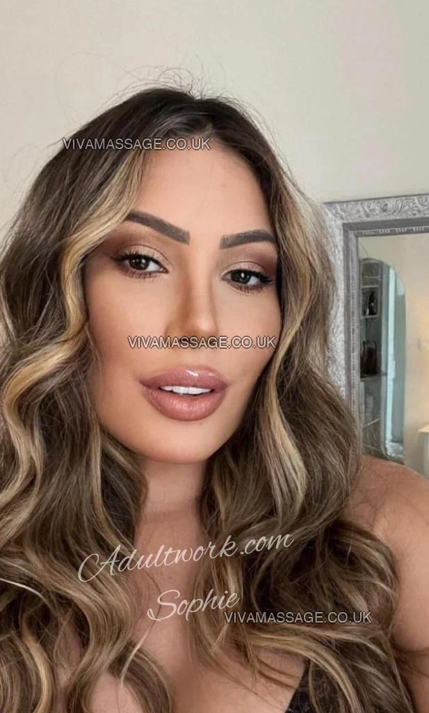 Photo 5 of FullPartyGirl Sophie