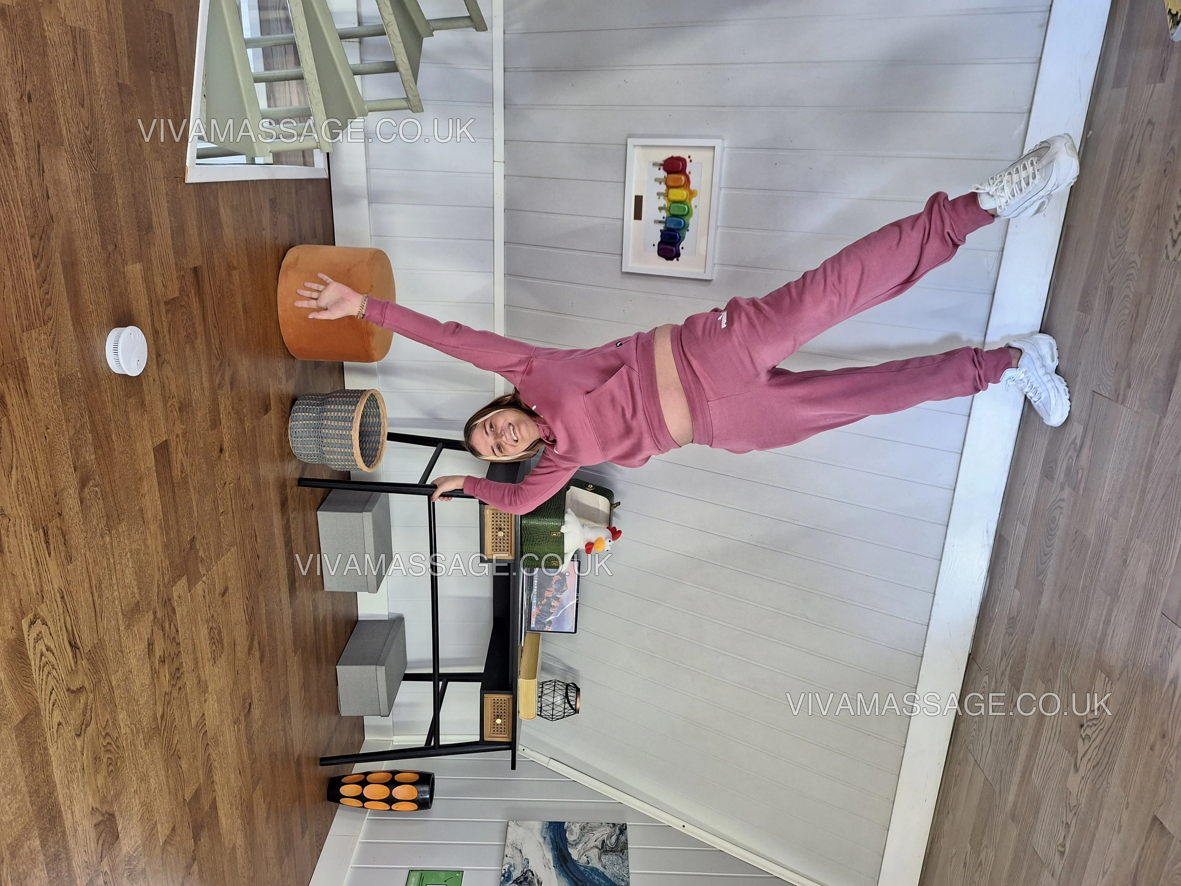 Photo 2 of Sexy.blonde.Roxy