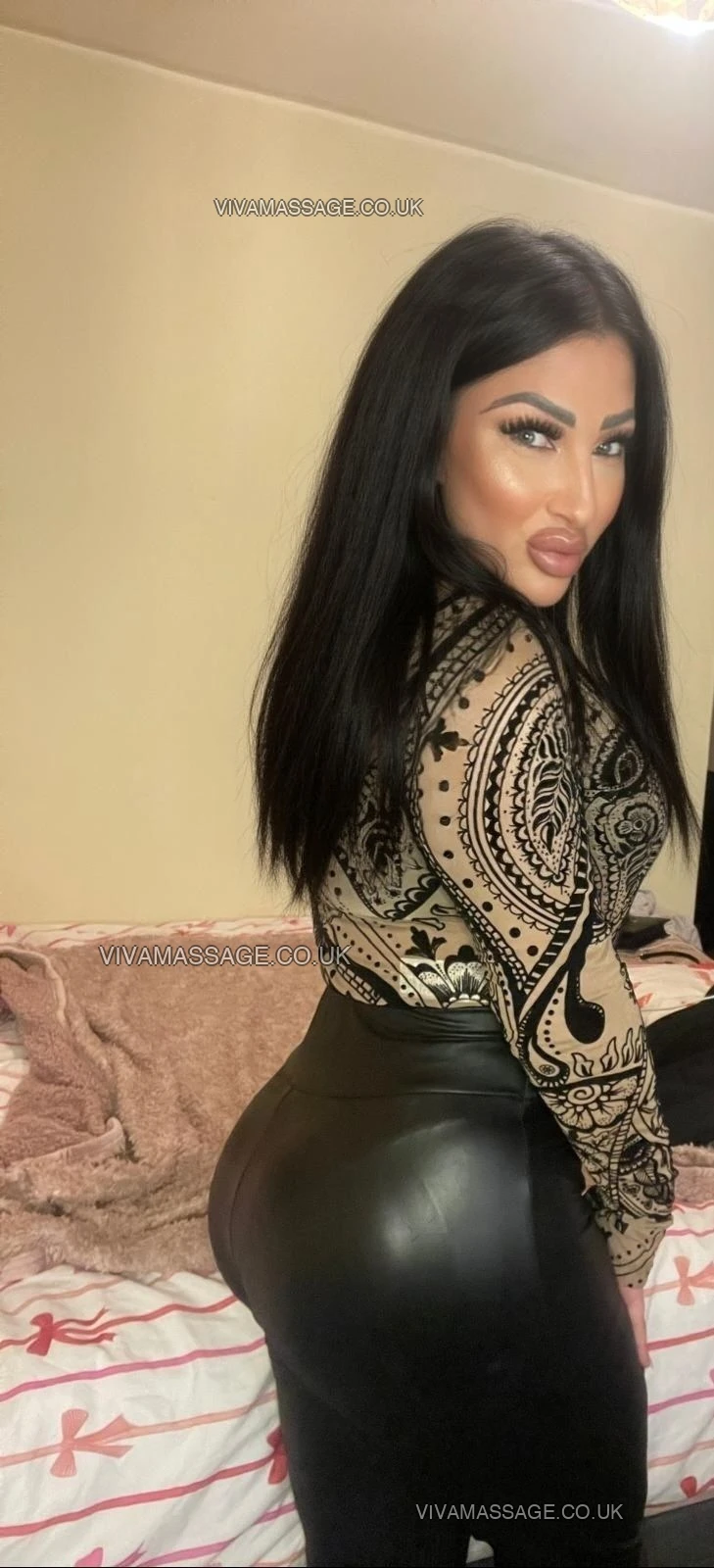 Photo 2 of tstiffanyrosexo 