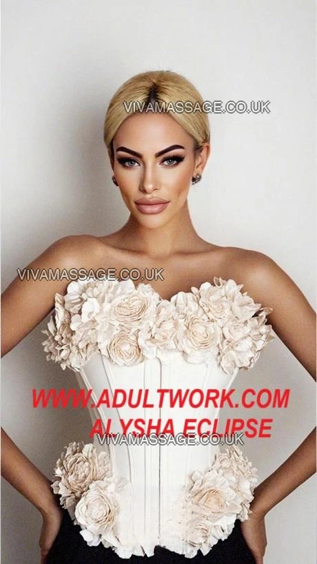 Photo 5 of AlyshaEclipse