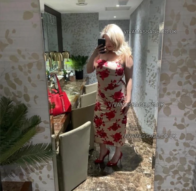 Photo 1 of BritishDarcieDarling