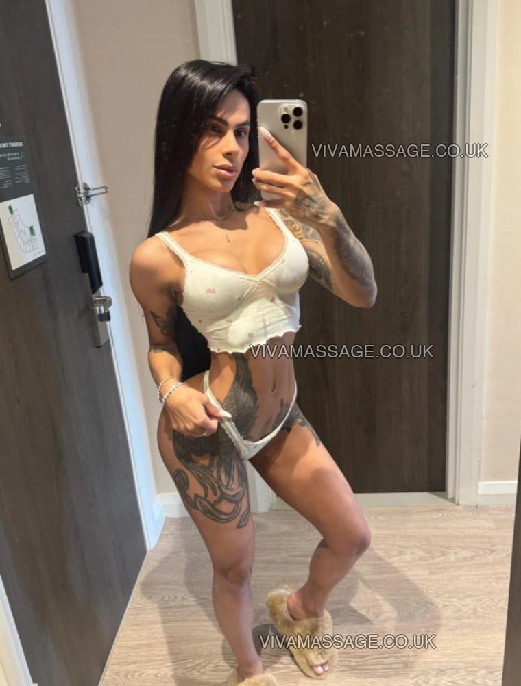 Photo 40 of Penelope Hot Brazil