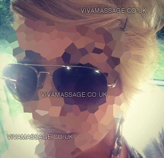 Photo 3 of HarleyFoxHQ