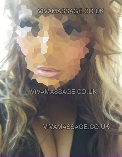 Photo 6 of HarleyFoxHQ