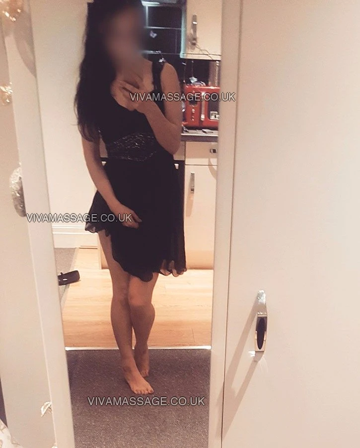 Photo 3 of English Rose Roxanne