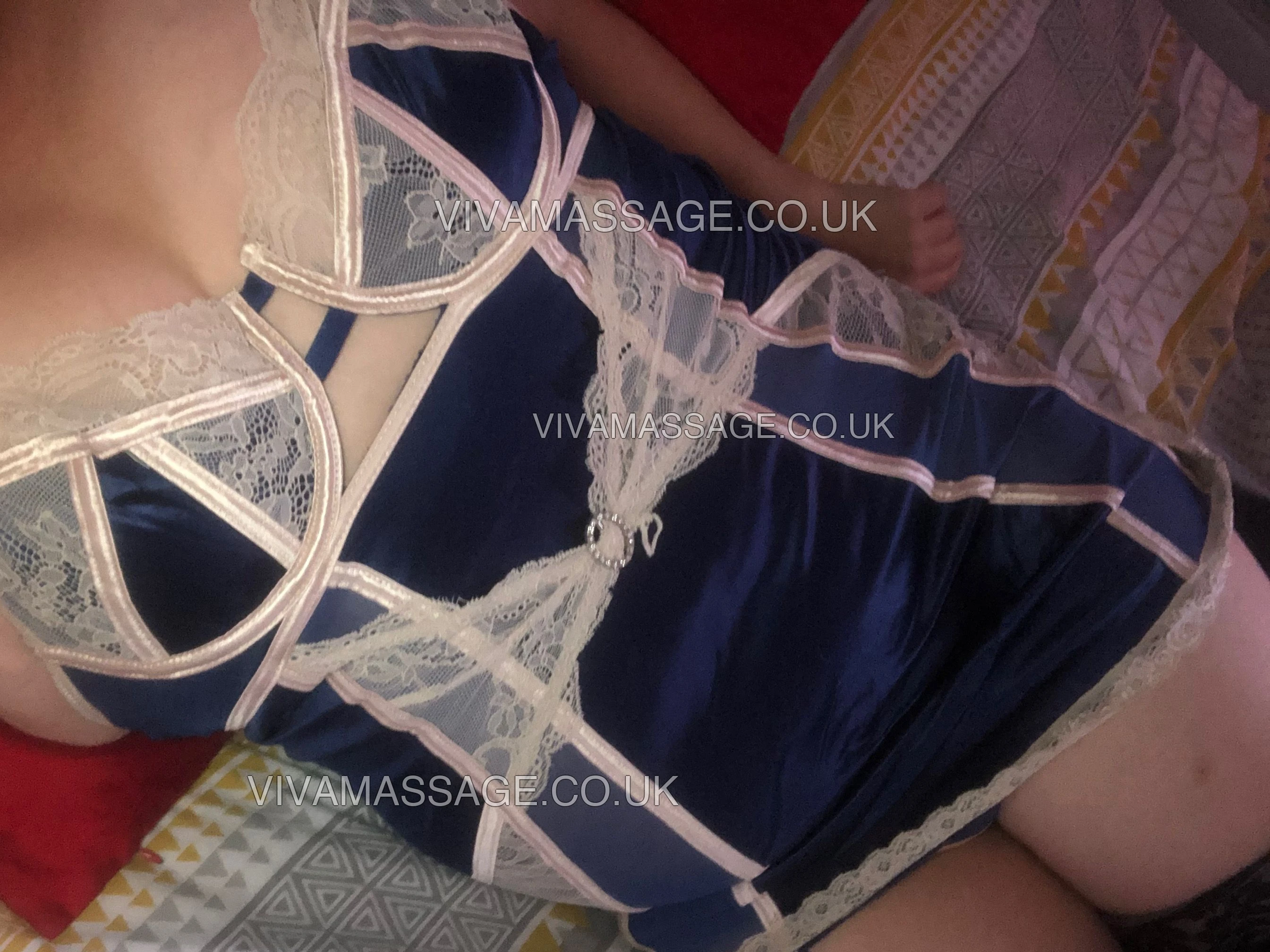 Photo 76 of Hot Kylie Fun