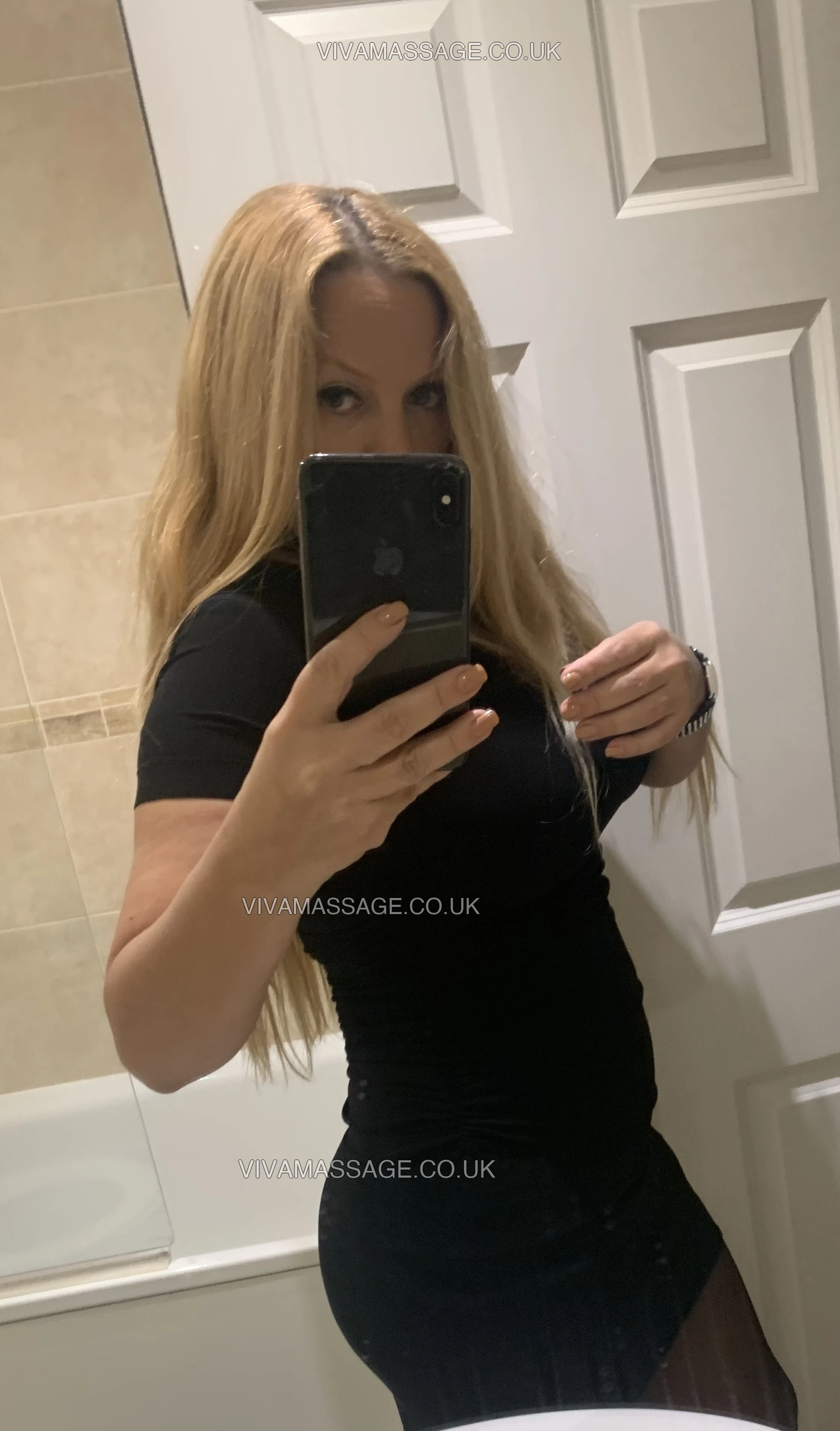 Photo 3 of bellablond