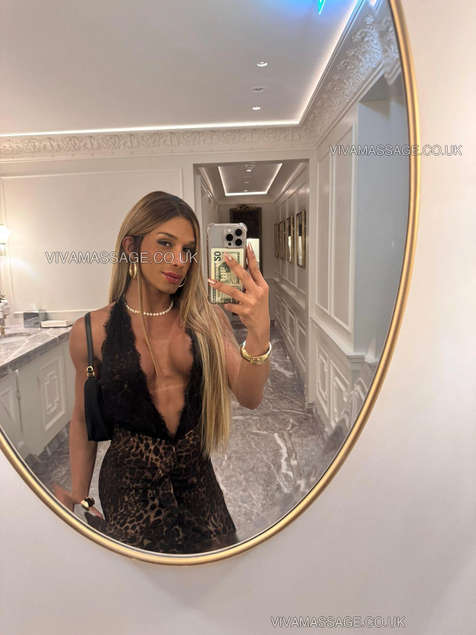 Photo 1 of CandyLunaLuxx