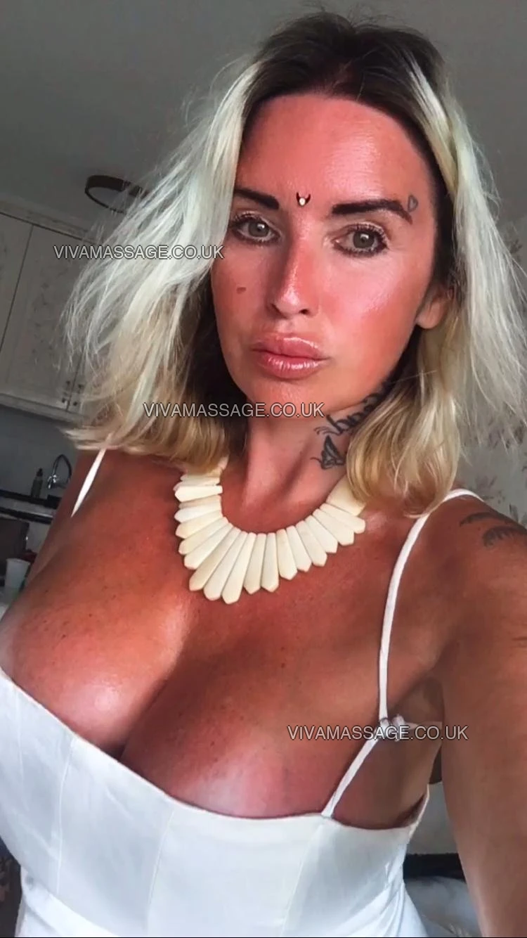 Photo 55 of Dirtydoll18