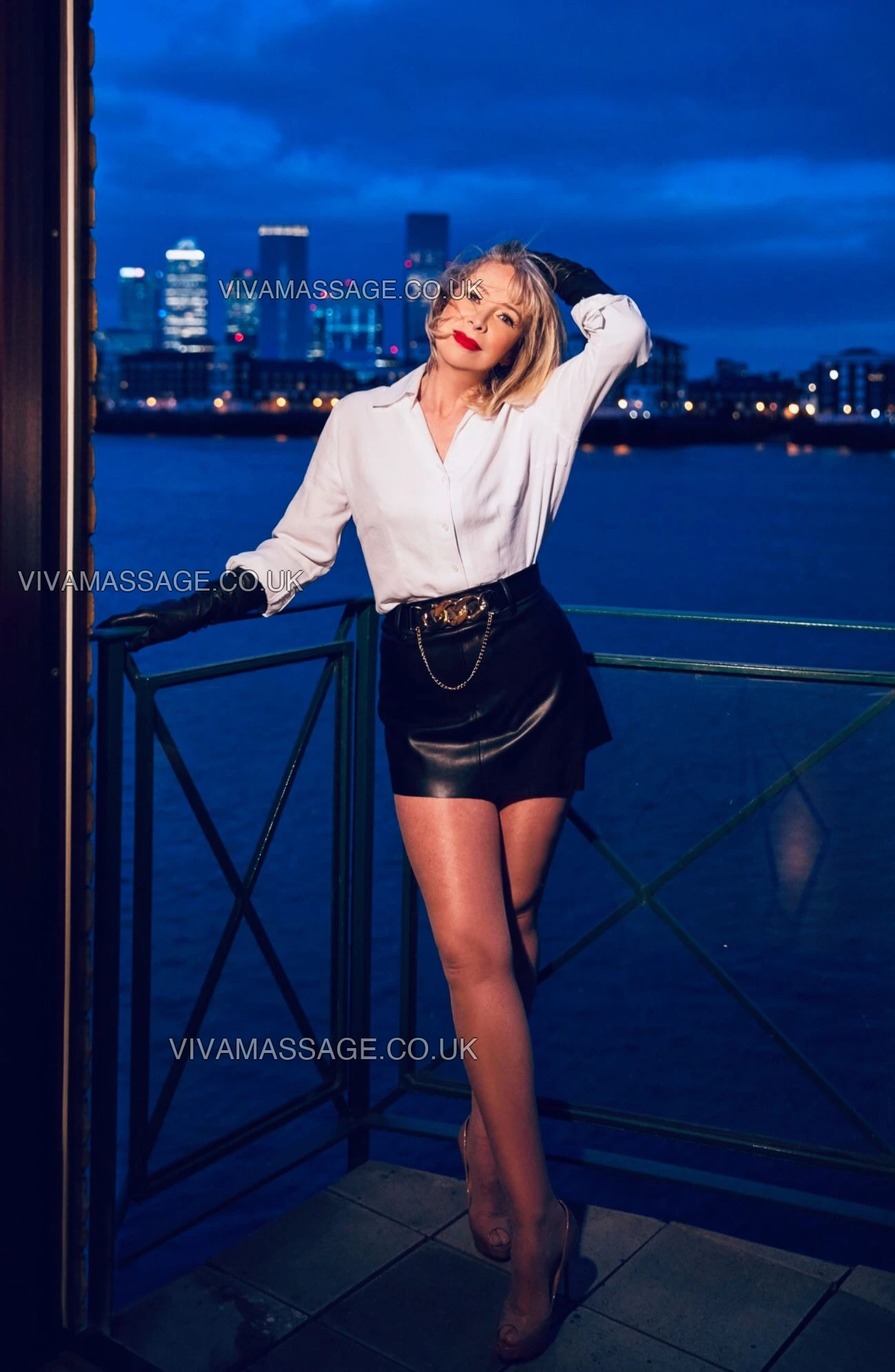 Photo 14 of Mature Uschi