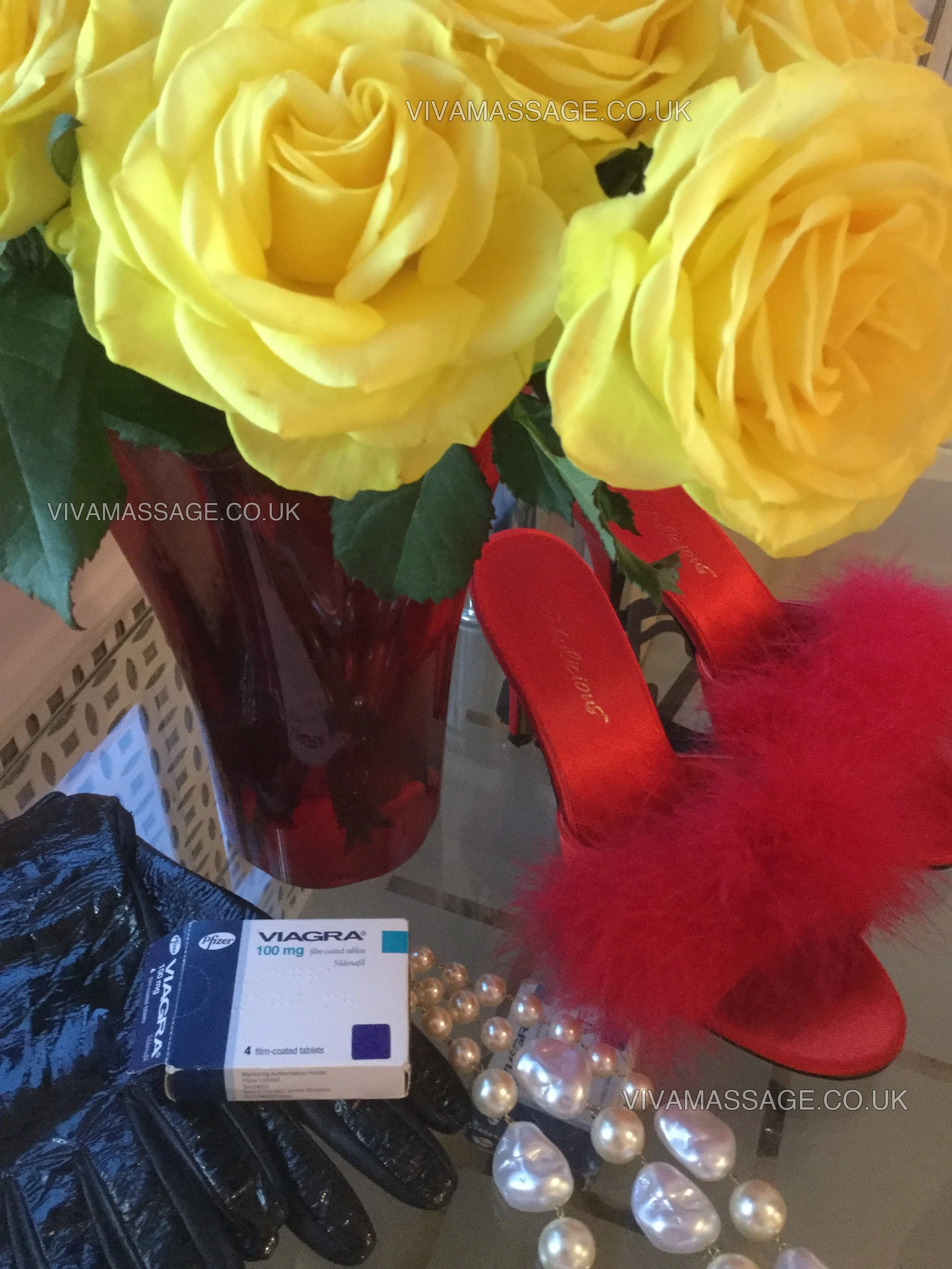 Photo 32 of Mature Uschi