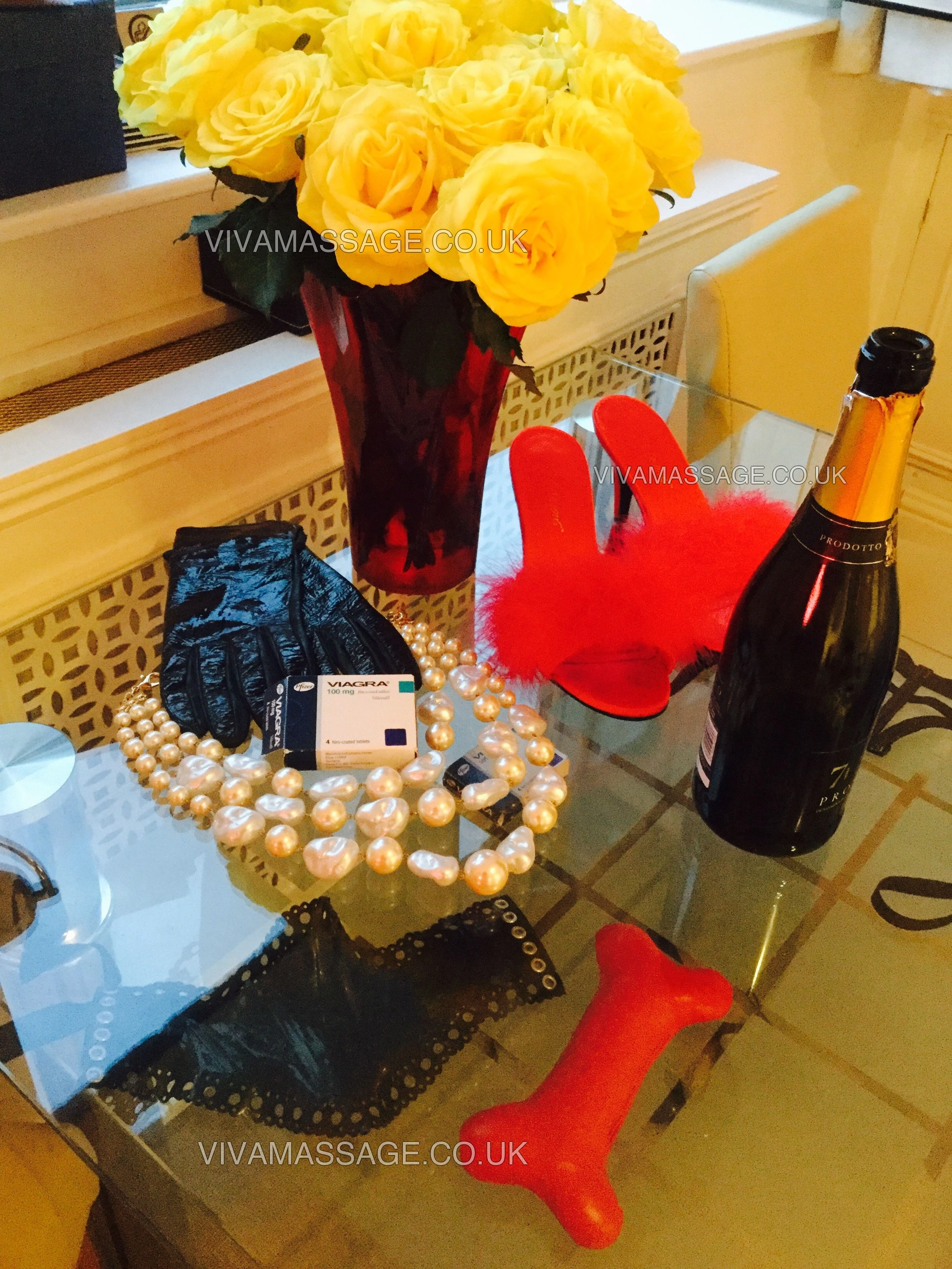 Photo 33 of Mature Uschi