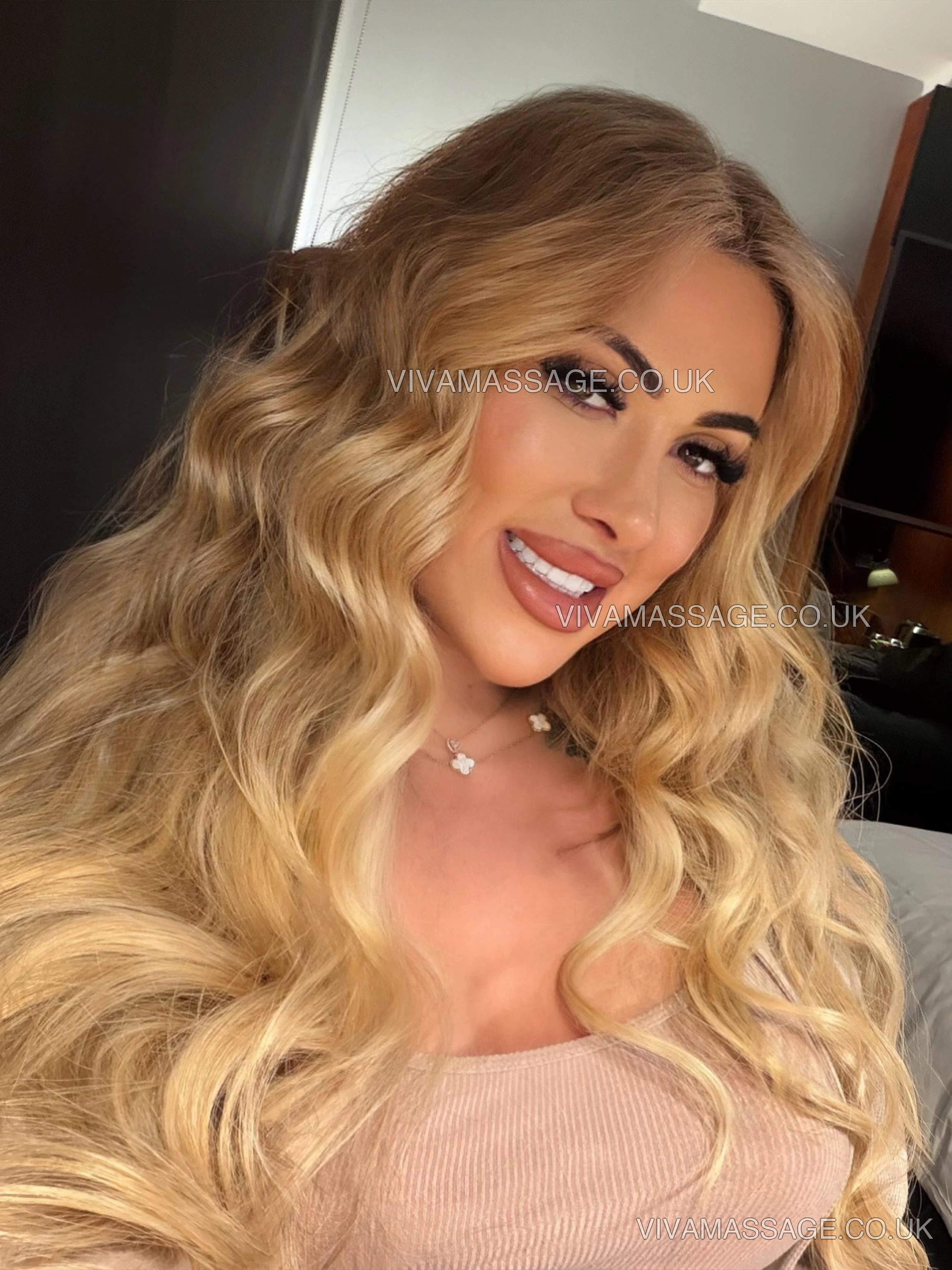 Photo 1 of britishGABRIELLA_