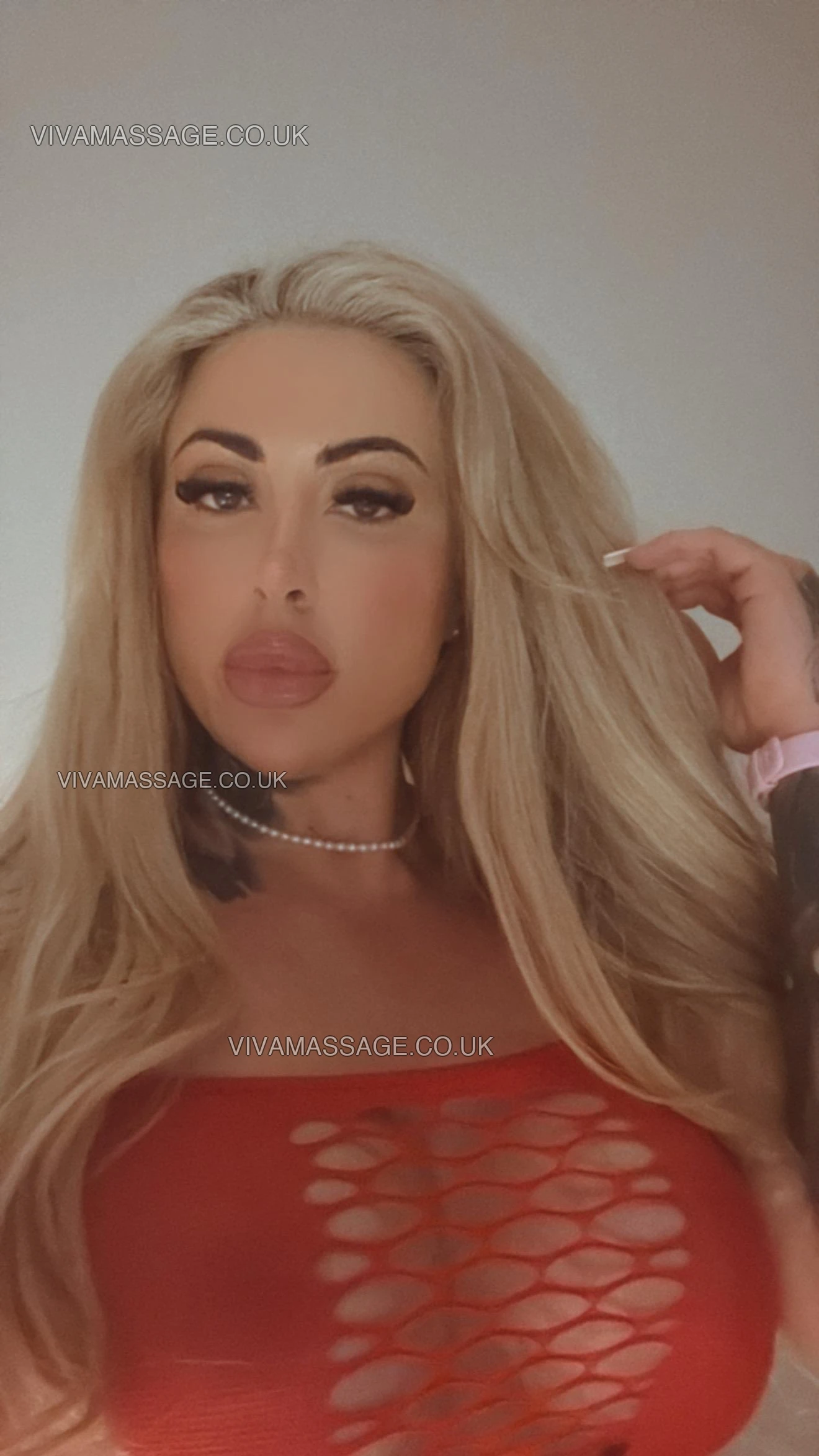 Photo 23 of britishGABRIELLA_