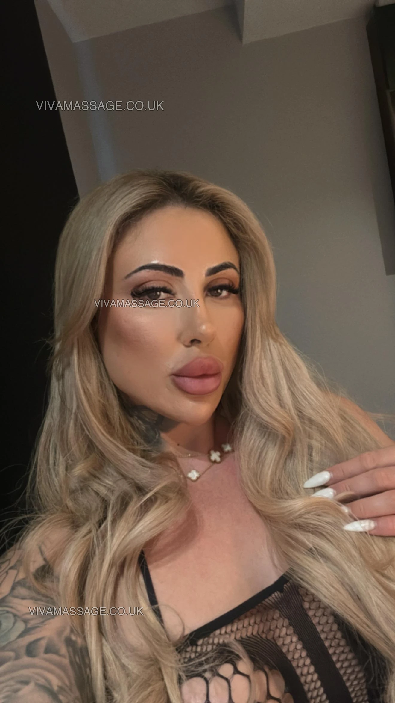 Photo 36 of britishGABRIELLA_