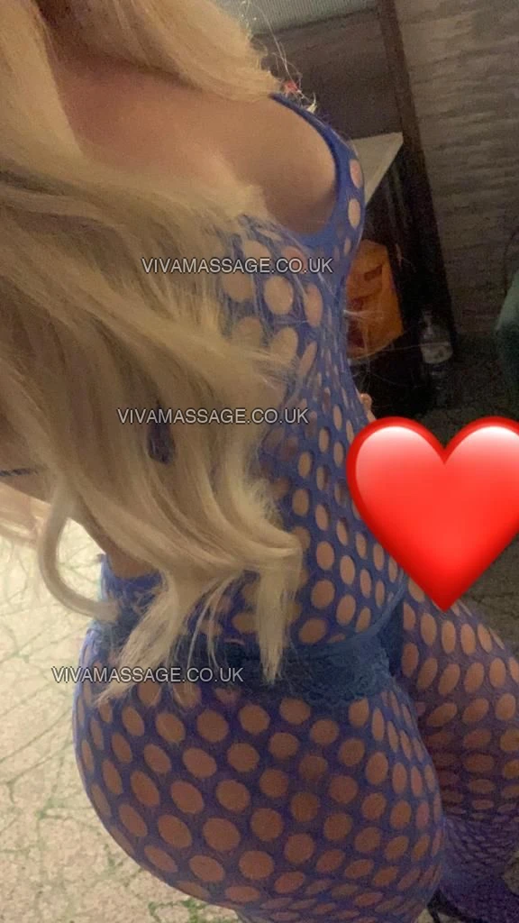 Photo 69 of britishGABRIELLA_