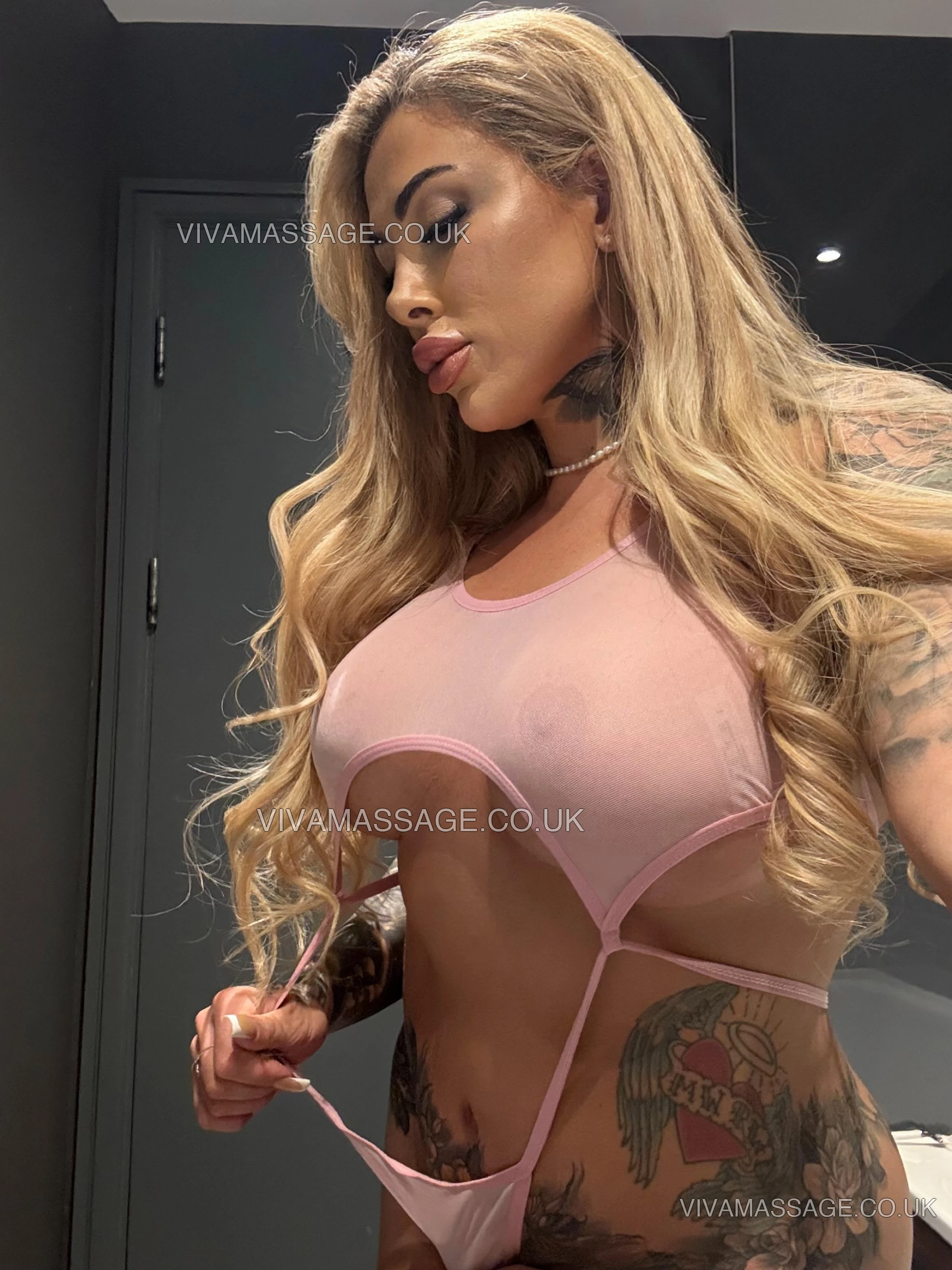 Photo 83 of britishGABRIELLA_