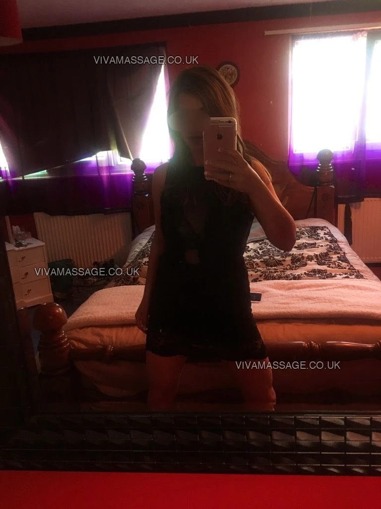 Photo 8 of Vanessa Lory