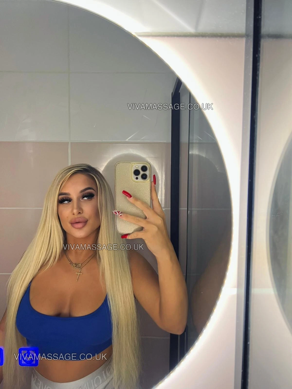 Photo 2 of Paris Blondie 