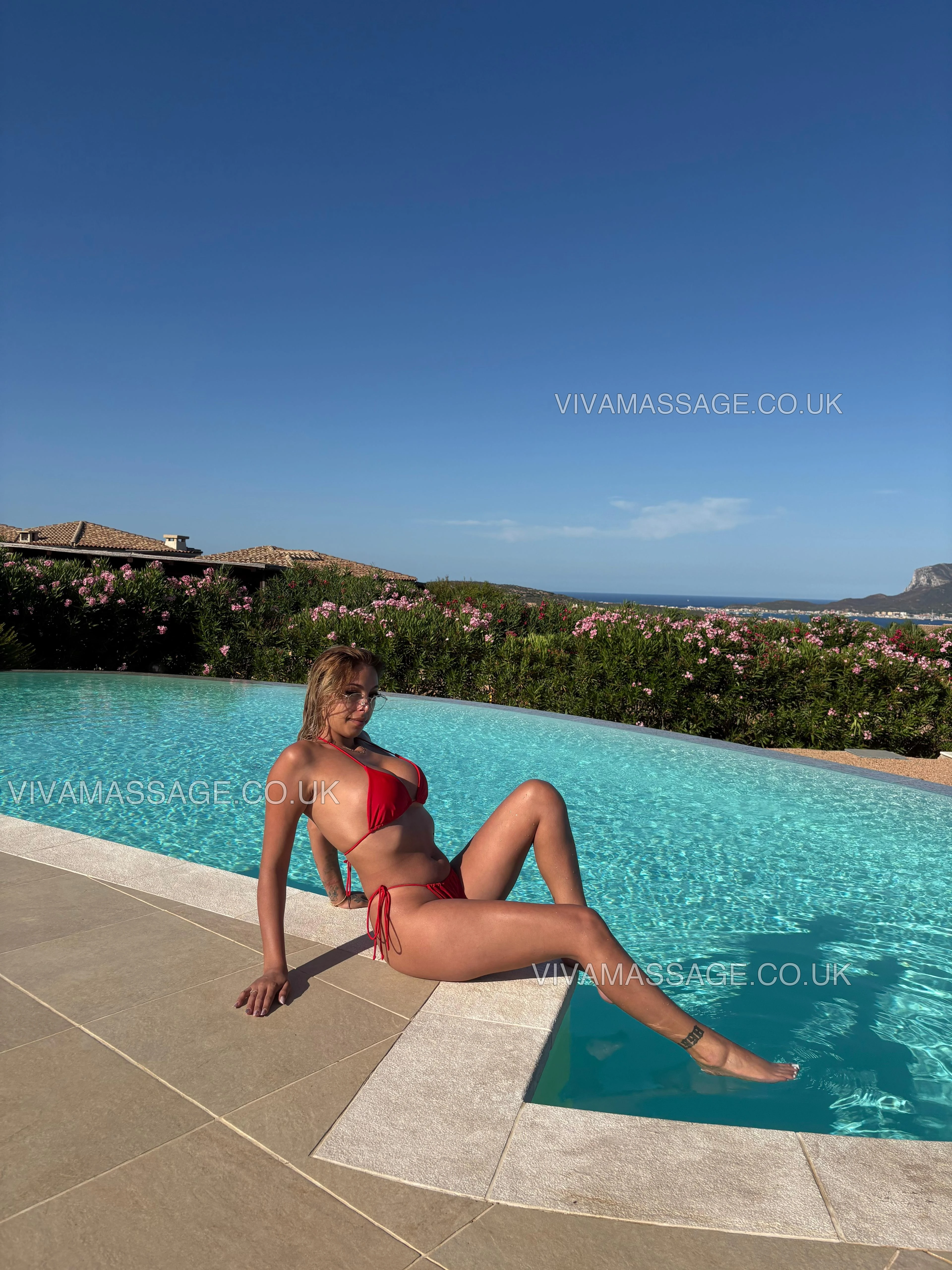 Photo 8 of Luxandra_London